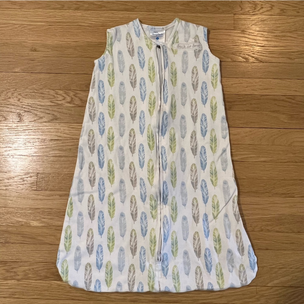 Halo Sleep Sack, Size Small, Wearable Blanket, Neutral Feathers, Bottom Zip